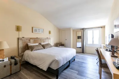 Logis Hôtel Lafayette Rochefort France