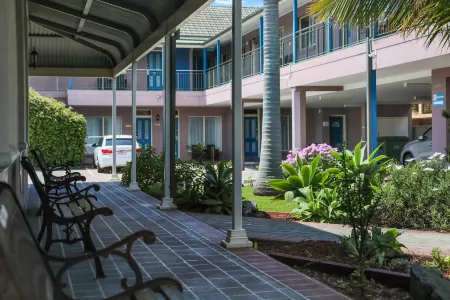 Shellharbour Village Motel Отели в г. Шелл Ков