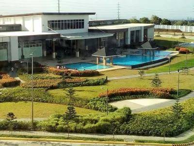 블로잉 인 더 윈드 - 레이크 뷰 아파트먼트  호텔