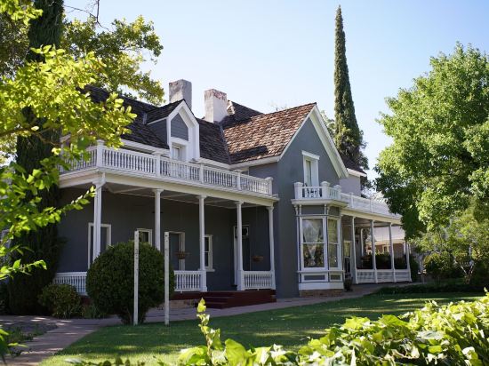 The Mulberry Inn