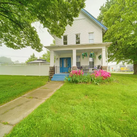 Lake Erie Vacation Home 1 Block to Bridge Street