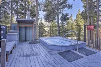 ‘The Chelsea’ Condo w/ Hot Tub & Pool Access!