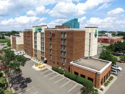 Holiday Inn Express & Suites BLOOMINGTON - MPLS ARPT AREA W by IHG