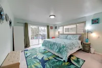 Spacious Grants Pass Home w/ Hot Tub & Views! - balcony