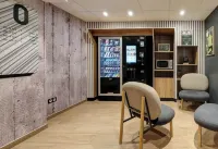B&B HOTEL Besançon Valentin Hôtels à : Pelousey