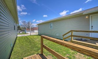 Charming One-Level Home w/ Deck, Walk to Dtwn