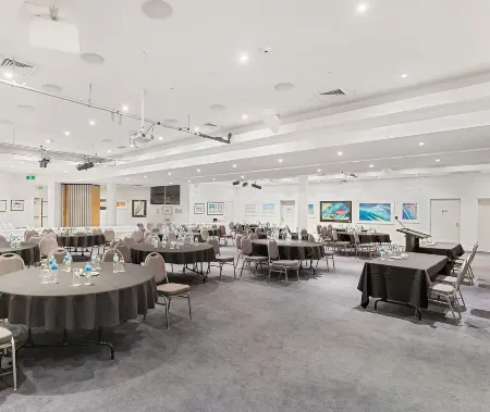 Oaks Hervey Bay Resort and Spa Отели в г. Херви-Бэй