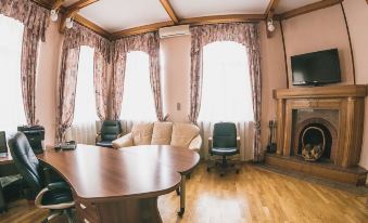 Classic Tomsk Hotel