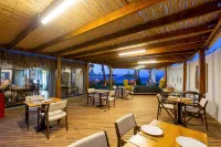Anda Beach Bistro & Rooms - Bar