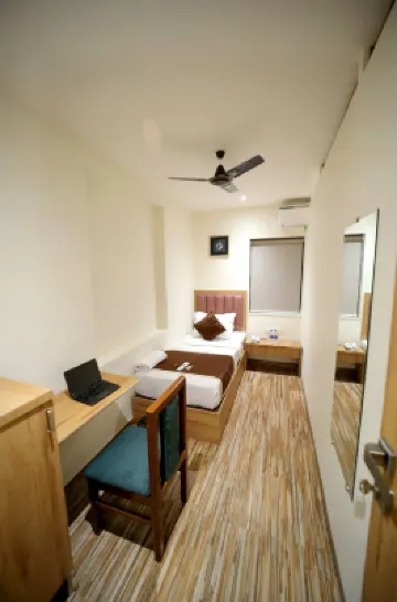 CABINSTAY AIRPORT THEHUBZ โรงแรมใน