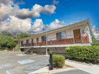 Mariposa Lodge Hotels in Mariposa