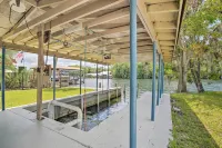 Dock + Lanai: Riverview Homosassa Escape! - Wifi