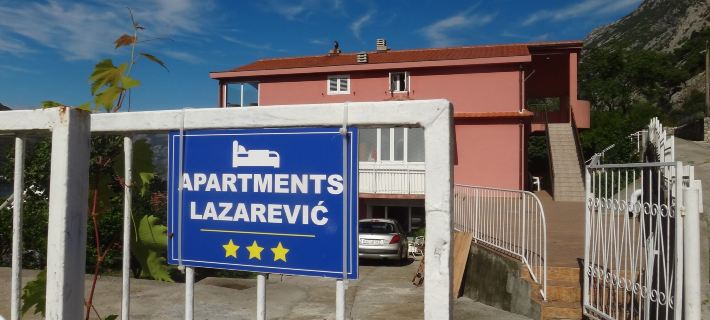 Apartments Lazarević Hotéis em Dobrota