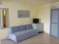 Studio 3107 sea view, beach, swimming pool by restaurant bar, park car rental