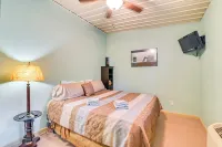 Riverfront Fishing: Home in Columbus w/ Grill - 3-Star