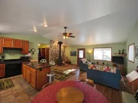 2-bedroom cabin in Lake Almanor West.