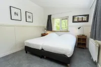 Pretty Holiday Home with Garden