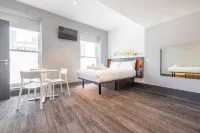 easyHotel Belfast Hotels in Belfast