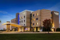 Fairfield Inn & Suites St. Louis Pontoon Beach/Granite City, IL Hotels in Pontoon Beach
