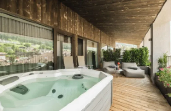 อากีลา โดโลไมตส์ เรสซิเดนซ์