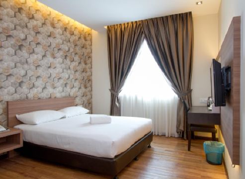 D Elegance Hotel
