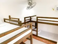 H-World Surfcamp فنادق في Real