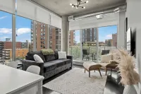 Designer Cosmopolitan Loft in Downtown Calgary