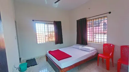 Paradise Lodge Отели рядом с достопримечательностью «MEIL PKG-3 CAMP»