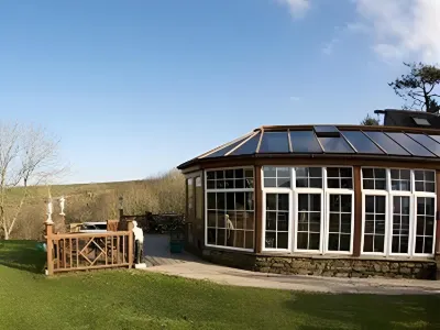 The Crooked Inn Hotels in 