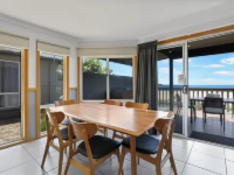 Kendalls Beach Holiday Park Hotels in Kiama