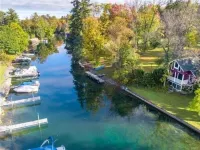 Excellent FingerLakes- Owasco Lake Waterfront Vacation Home-Kayakers Paradise!!