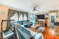 Colonial Heights Home w/ Large Yard & BBQ Grill!