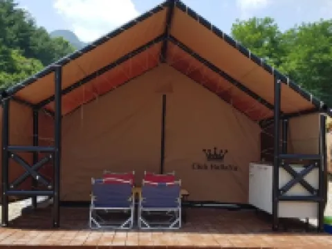 Baramheunjeok Glamping Caravan 陝川郡酒店