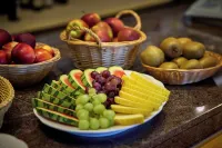 Airport-Hotel Fortuna Hotels in Altlay