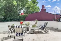 Walkable Apt in York St Historic District