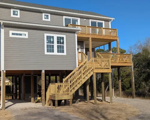 Outdoor living at its best with new construction, pet friendly and water views Hotels in Cedar Point
