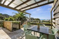 Tasman Holiday Parks - Waihi Beach Hotels in Athenree