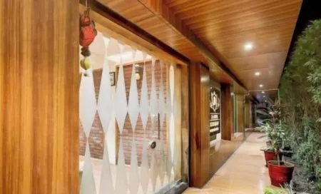 Hotel JD Отели в г. Навсари