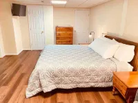 The Franklin Estate - Suite F-Private Apt-King Bed