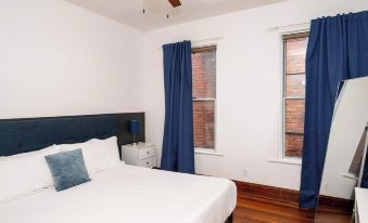 Historic Retreat Gateway