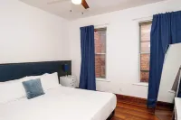 Historic Retreat Gateway