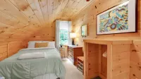 Amazing Cabin in the Finger Lakes!  Hiking, Wineries, Restaurants..Etc!  Pets ok