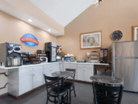 Baymont by Wyndham Commerce GA Near Tanger Outlets Mall Hotels in Commerce