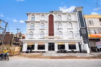 Hotel Raj Darbar Hotels near Ram Krishna Mandir