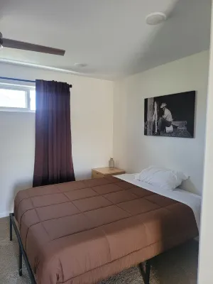 Rancher's Suite Unit 1 Hotels near Riverbend Hot Springs