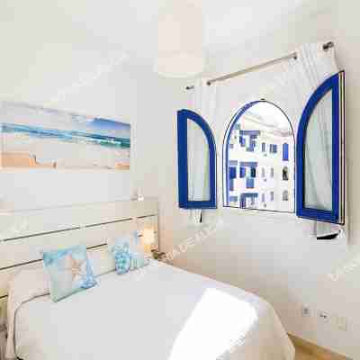 Alice's Ferris wheel. Your home on the Costa del Sol. First line with sea view Rooms