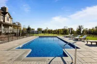 Elegant Home w/7BRs, Game Room, Luxury Yard, Pool - piscina
