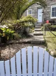 Beautiful cottage 1/2 mile from Mousehole Hotels near Morrab Library,