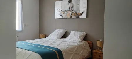 To rent villa with swimming pool for 6 people close to shops and beaches Отели в г. Могио