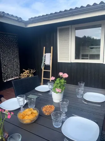 A pearl of a summer house close to both beach and city